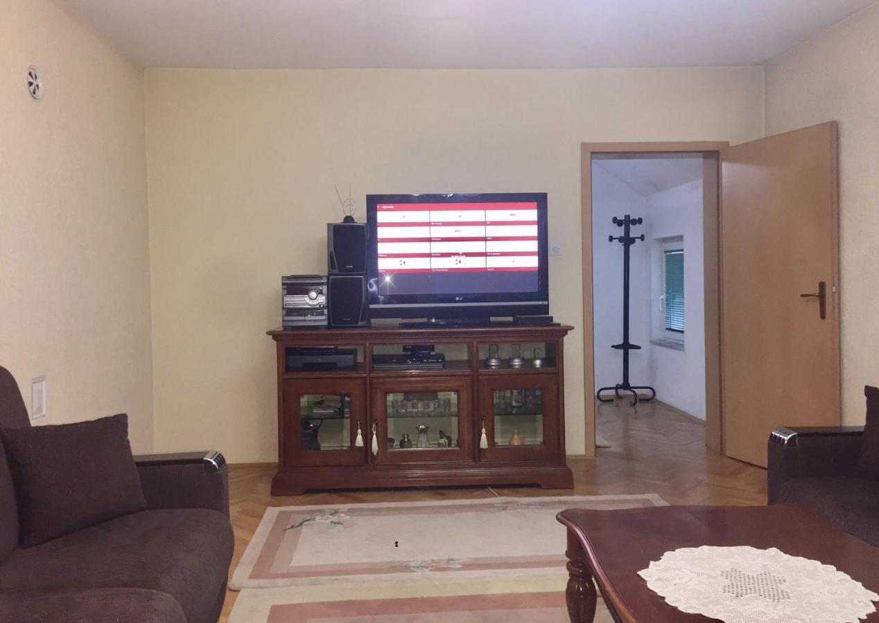 Jani Apartment Priştine Dış mekan fotoğraf